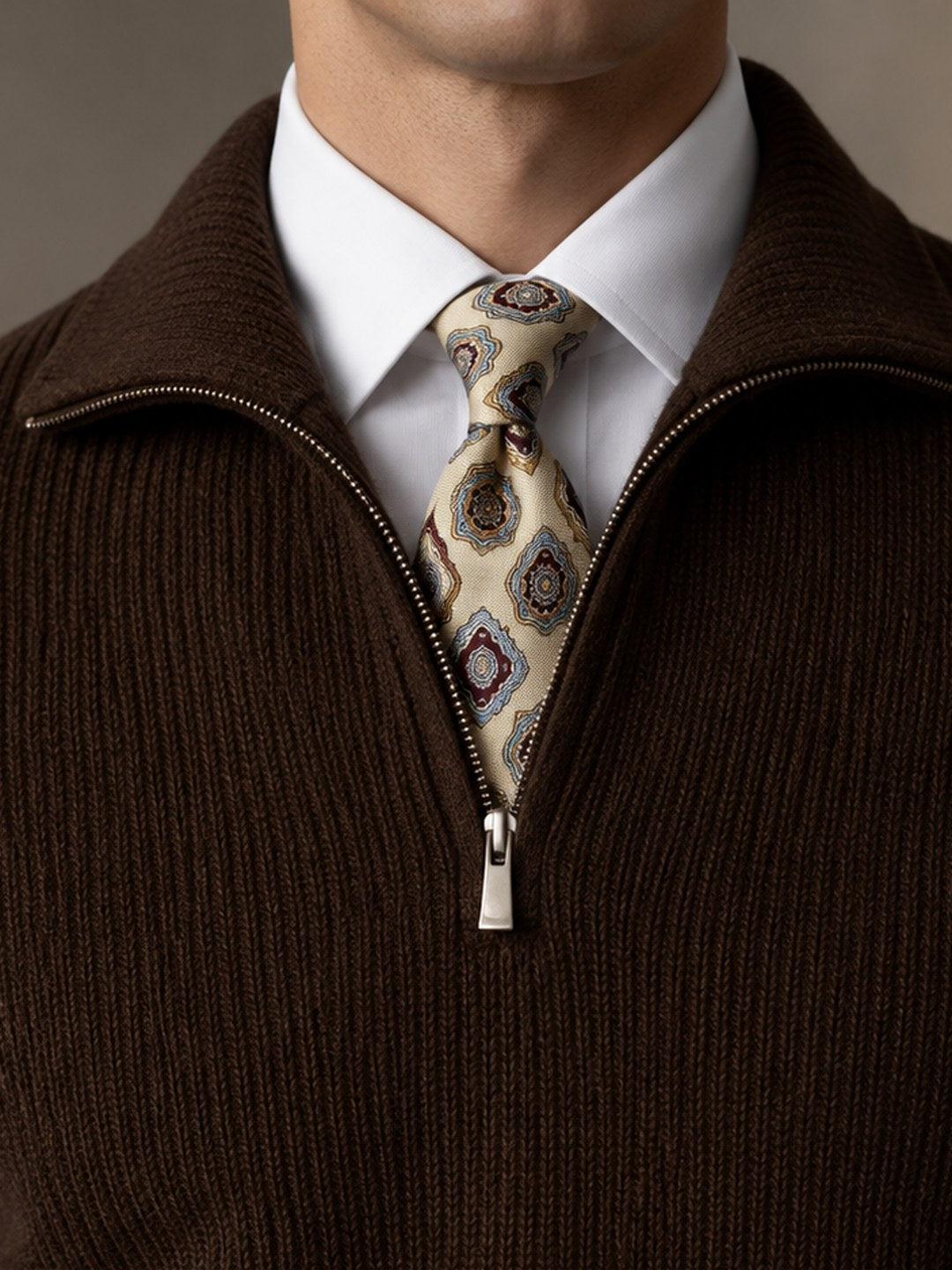 Corbata Alberdi — nudo puesto