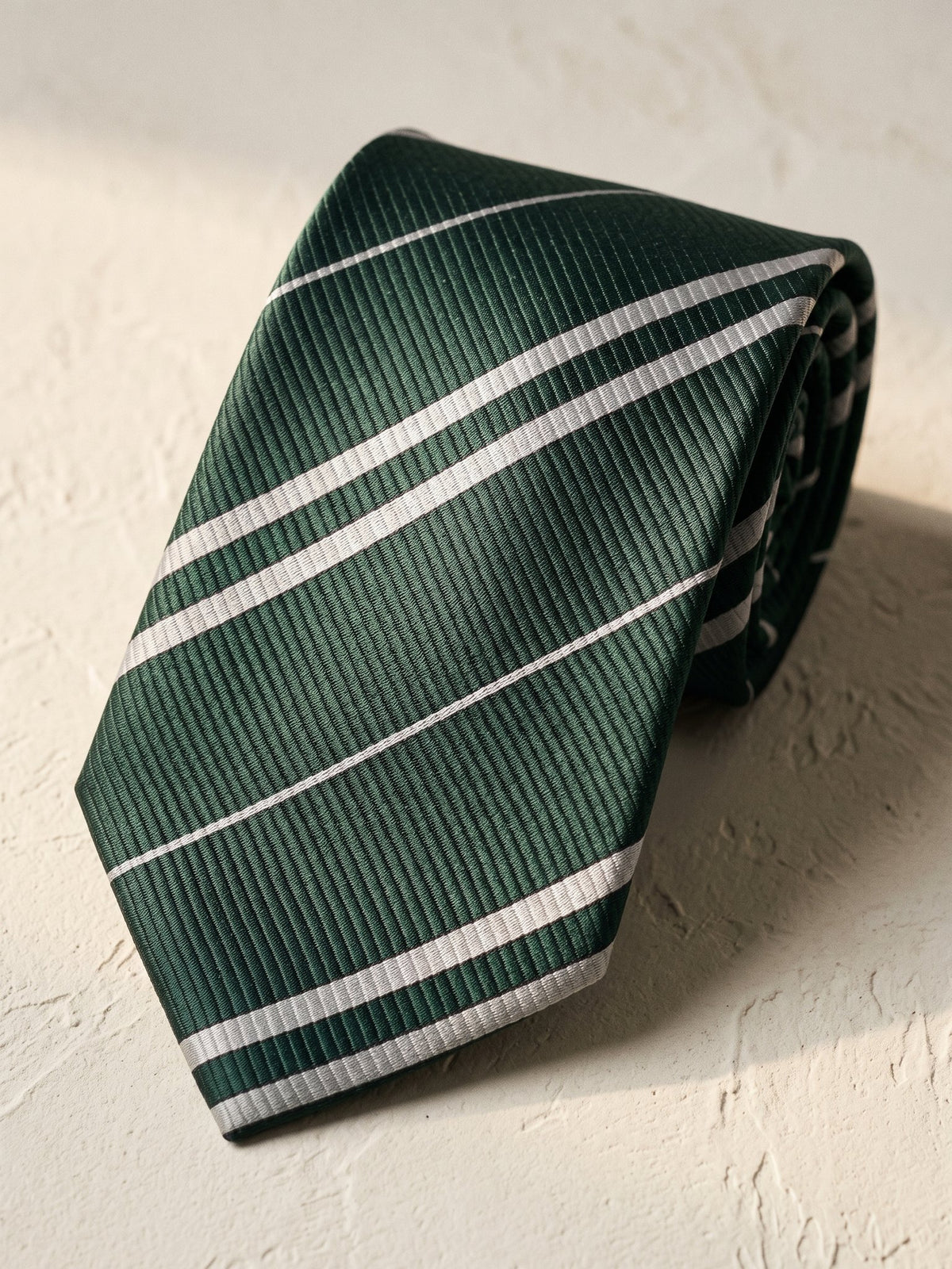 Corbata Wimbledon — trama de cerca