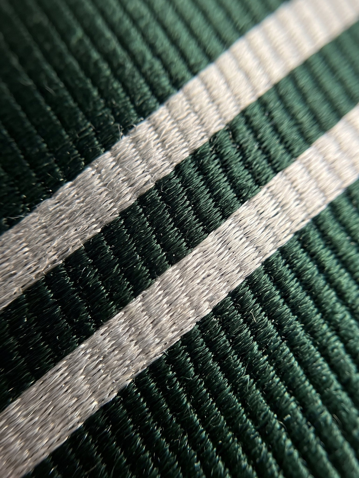 Corbata Wimbledon — detalle de la seda